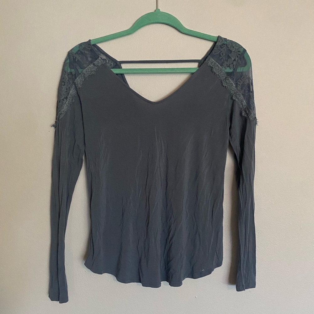Brand American Eagle. Color blue. Size small
